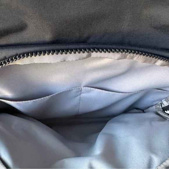 Pacsafe CX Anti-Theft Backpack - Picture 5 of 7